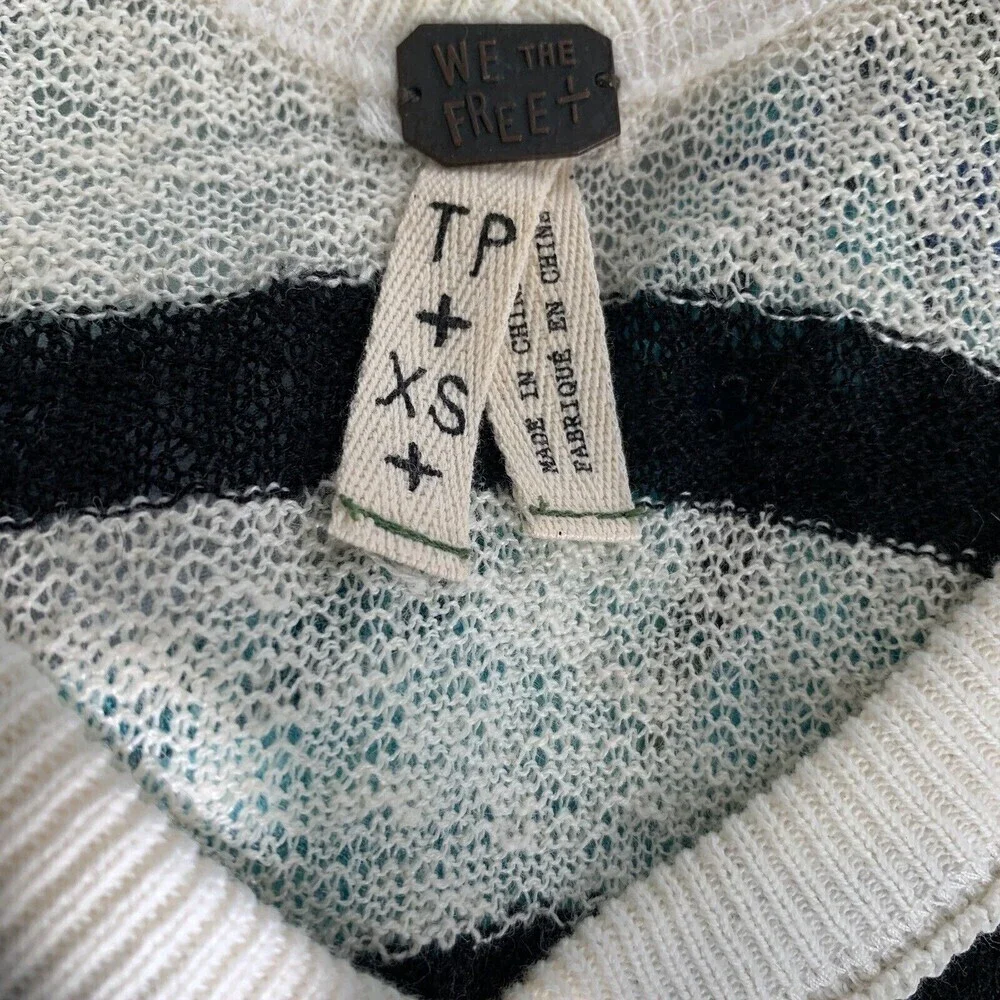 We The Free People Womens Size XS Multicolor Stripe V Neck Pullover Knit Sweater